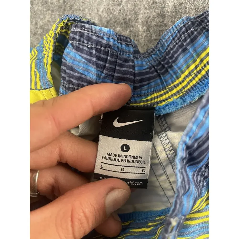 NIKE Boys Board Shorts Large 12 13 Years Blue Striped Swim Trunks Beach N327